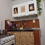 Pequeno Y Comodo
